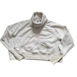 Free Peach Women’s Turtlene Cream Fleece High Neck  Sweatshirt size Small